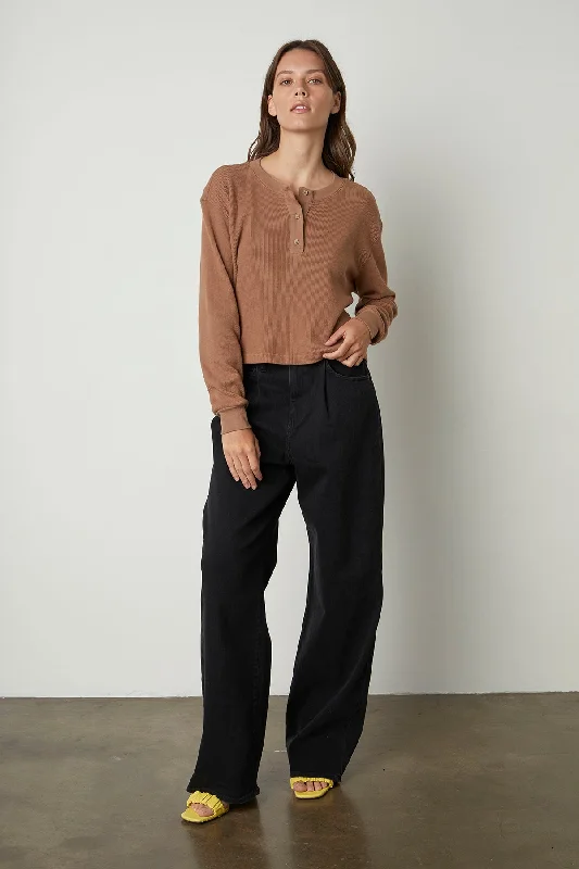 BONNIE CROPPED HENLEY